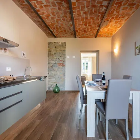 Appartamento Il Sogno Di Elisa-1 By Interhome
